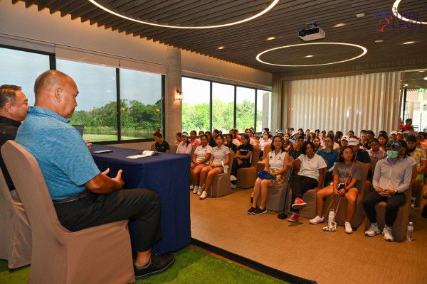 Watermill Golf Club amp Resort nbsp 2 คน