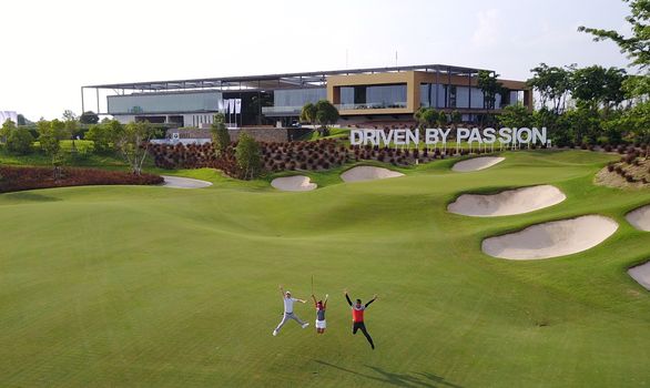Nikanti Golf Club Nakhon Pathom 3 people outdoors and text Nikanti Golf Club Nakhon Pathom 3 people outdoors and text