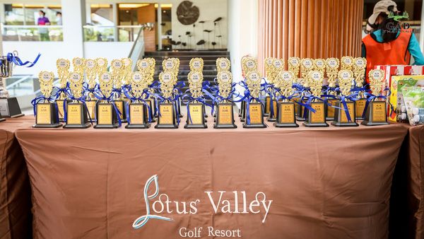 Lotus Valley Golf Resort 2 people