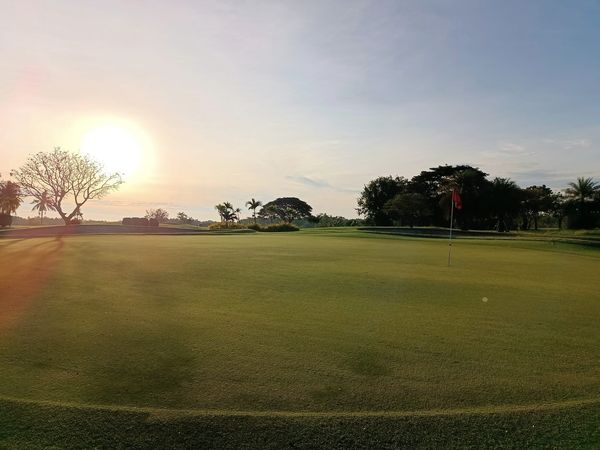 Bangpakong Riverside Country Club golf course and grass