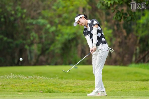 The Vintage Club 1 person golfing golf course and TKG