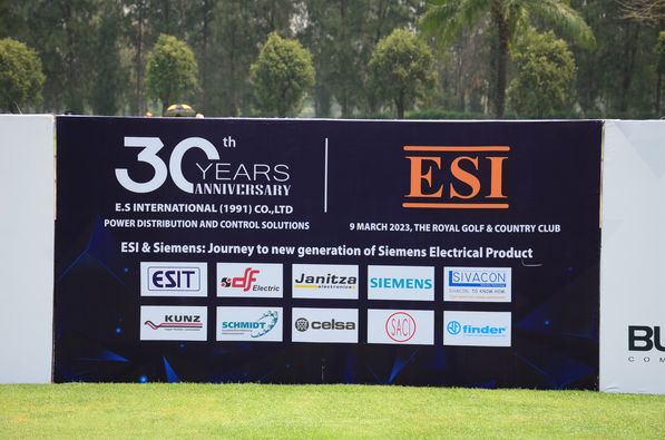 The Royal Golf amp Country Club กลางแจ้ง และ ข้อความพูดว่า 30EARS th ANNIVERSARY E S INTERNATIONAL 1991 CO LTD POWER DISTRIBUTION AND CONTROL SOLUTIONS ESI 9 MARCH 2023 THE ROYAL GOLF ESI Siemens Journey to new generation of Siemens Electrical Product ESIT COUNTRY CLUB f Electric Janitza SIEMENS electronics KUNZ Cperflsbles presseeided SCHMIDT Elektroisolatoren SIVACON SIVACON TONWHOW celsa finder B CO