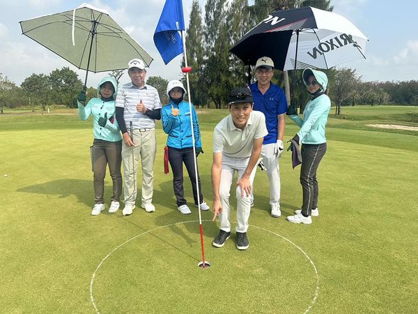 Bangpakong Riverside Country Club 6 people