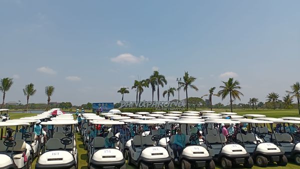Bangpakong Riverside Country Club 1 คน และ กลางแจ้ง