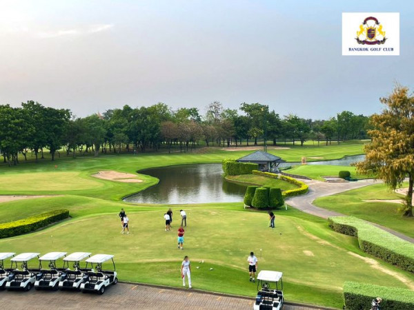 Bangkok Golf Club 6 people grass golf course and BANGKOK GOLF CLUB