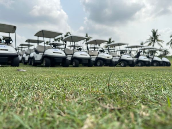 Bangpakong Riverside Country Club golf golf cart and golf course