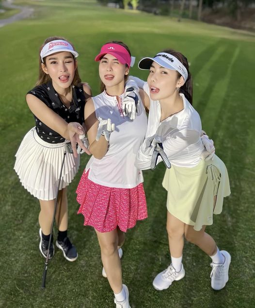 Pinehurst Golf Club amp Hotel 3 people people golfing and text
