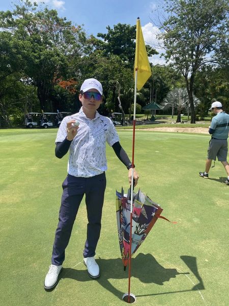 Krungthep Kreetha 2 people people golfing and golf course