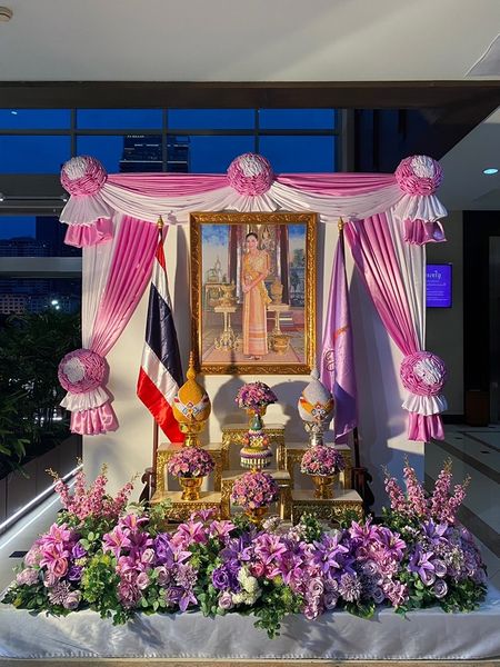 The Royal Bangkok Sports Club temple and text