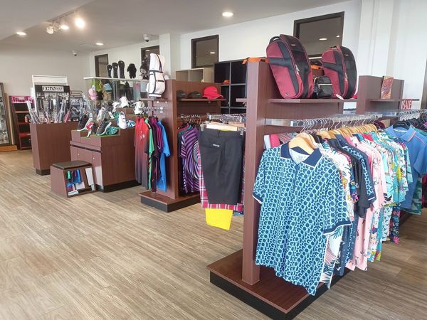 Bangpakong Riverside Country Club hat shop