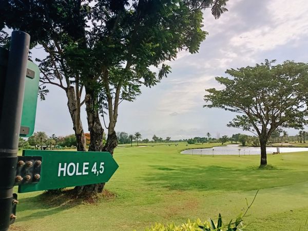 Bangpakong Riverside Country Club golf golf cart golf course and HOLE4 5 4 5