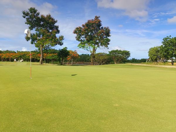 Bangpakong Riverside Country Club golf and golf course