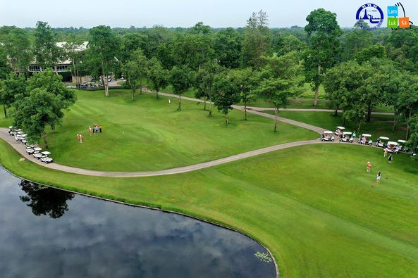 Lam Luk Ka Country Club golf grass and golf course