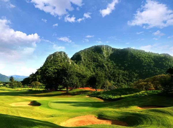Bangpakong Riverside Country Club golf and golf course