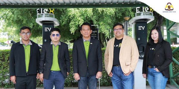 Bangkok Golf Club 5 people suit and text