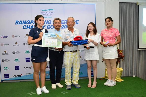 Bangpakong Riverside Country Club 5 people people golfing and text-3
