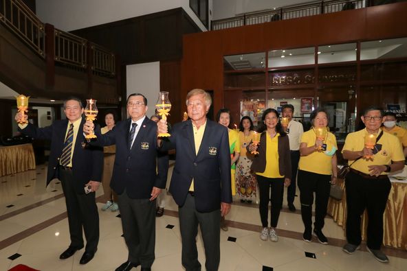 The Royal Bangkok Sports Club 8 people