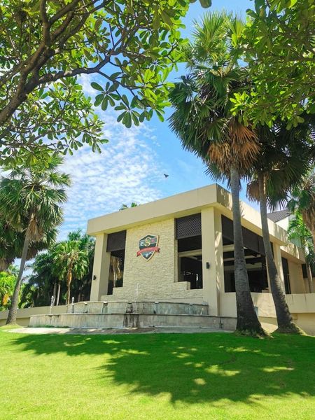 Suwan Golf amp Country Club tree