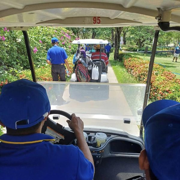 สนามกอล์ฟไดนาสตี้ แอนด์ คันทรีคลับ Dynasty Golf amp Country Club 7 people people golfing golf cart and golf course