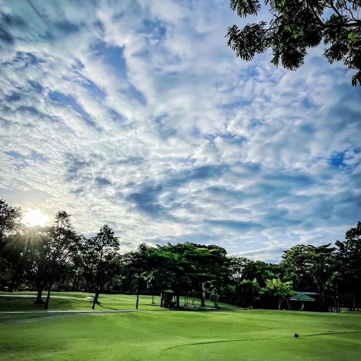 Krungthep Kreetha golf course twilight cloud and nature