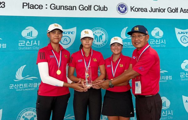 Krungthep Kreetha 4 people people golfing and 3 Place Gunsan Golf Club KJGA Korea Junior Golf As GTC Gunsan City KJGA ภก AJGT SOLF RESON Gunsan City GOLF RESORT RESORT Guns JanIo Golf KJGA nsan City