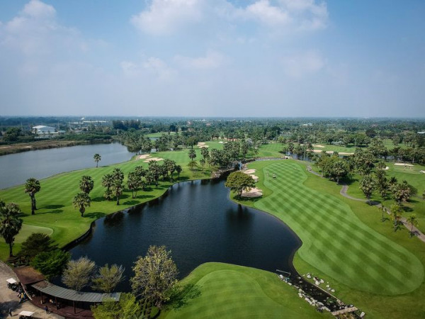 Suwan Golf amp Country Club golf golf cart and golf course