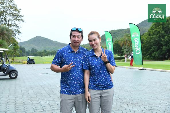 Alpinegolfresort Chiangmai 4 people people golfing golf course and text