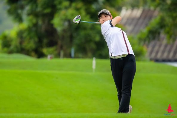 Alpinegolfresort Chiangmai 1 person golfing golf course and text-5