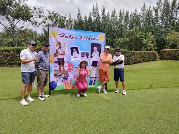 สนามกอล์ฟหริภุญชัย กอล์ฟคลับ 8 people people golfing grass golf course and text
