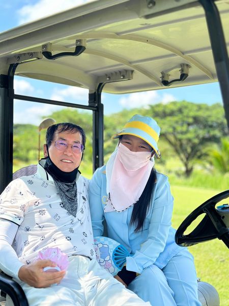 สนามกอล์ฟหริภุญชัย กอล์ฟคลับ nbsp 2 people people golfing golf cart and golf course