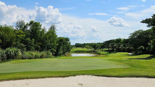 สนามกอล์ฟหริภุญชัย กอล์ฟคลับ nbsp golf golf cart and golf course-3