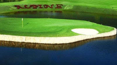 Alpinegolfresort Chiangmai signature hole. no.15