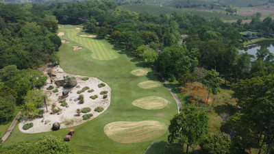 Hole 11 is comin