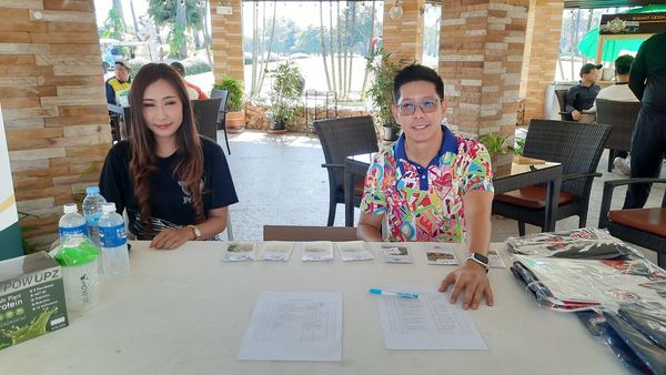 Summit Green Valley Chiangmai Country Club 5 people and people sitting Summit Green Valley Chiangmai Country Club 5 people and people sitting