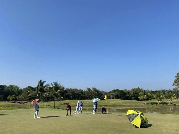 สนามกอล์ฟหริภุญชัย กอล์ฟคลับ 5 people and outdoors