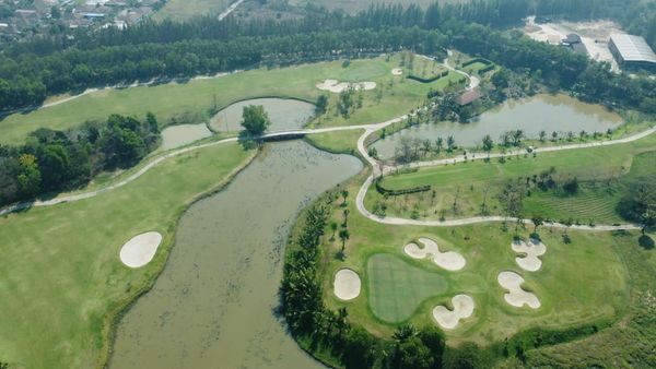 สนามกอล์ฟหริภุญชัย กอล์ฟคลับ golf course and nature