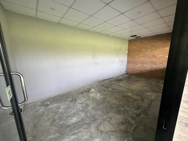 สนามกอล์ฟหริภุญชัย กอล์ฟคลับ indoor