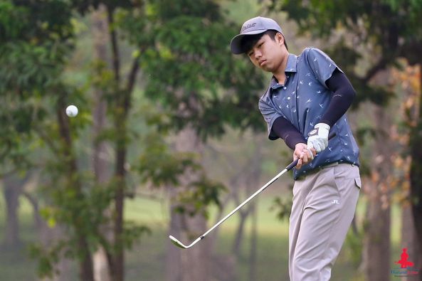 Alpinegolfresort Chiangmai 1 คน กำลังตีกอล์ฟ และ กลางแจ้ง-4