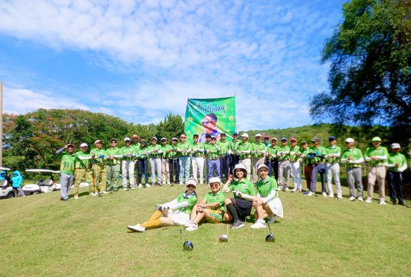 Panoramagolfclub 8 people people golfing golf course and text