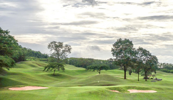 Khao Yai Country Club golf golf cart and golf course