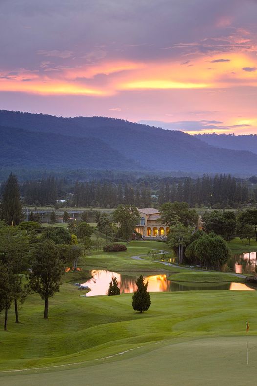 Toscana Valley golf golf course and twilight