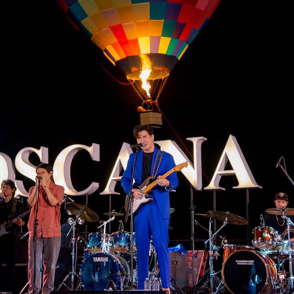 Toscana Valley 4 people people standing and people playing musical instruments