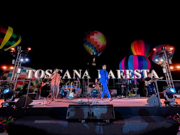 Toscana Valley 6 people balloon and outdoors