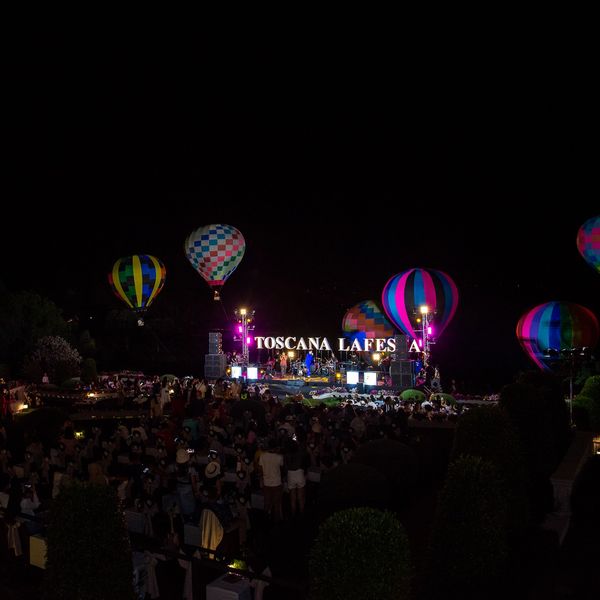 Toscana Valley balloon outdoors and TOSCANA LAFES