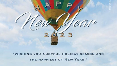 Wishing you a joyful holiday season and the happiest of new year. #toscanavalle