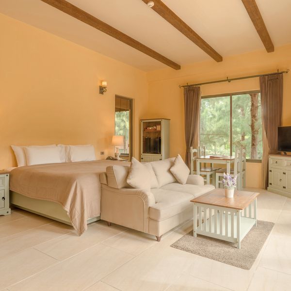 Toscana Valley furniture and bedroom