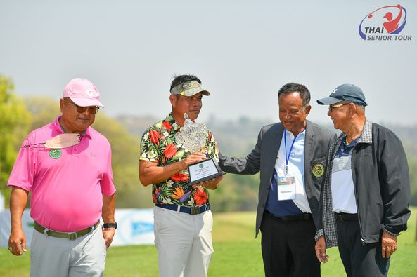 Panoramagolfclub 4 people people standing grass and THAI SENIOR TOUR