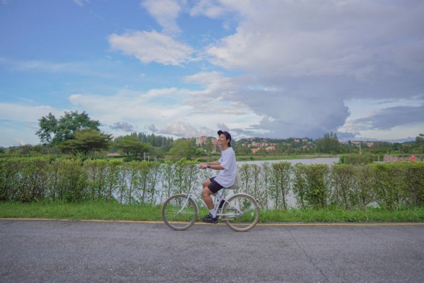 Toscana Valley 1 person bicycle and nature