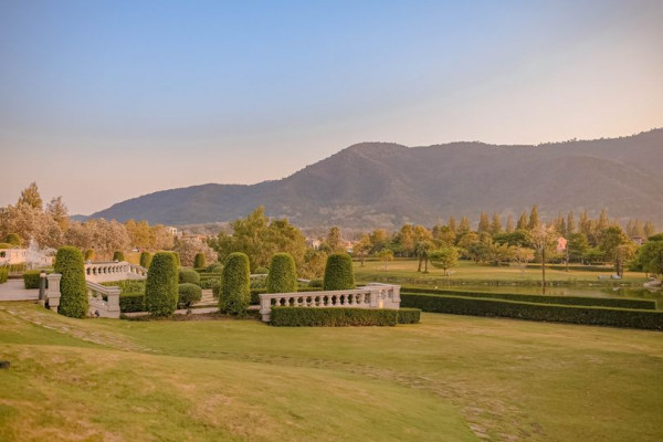 Toscana Valley grass and golf course