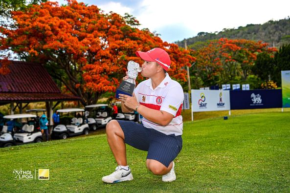 Panoramagolfclub 3 people people golfing golf course and text